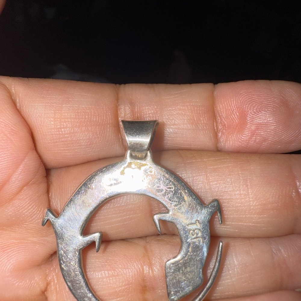 Touch of Santa Fe Sterling Silver lizard pendant with lab opal inlay - Picture 3 of 15